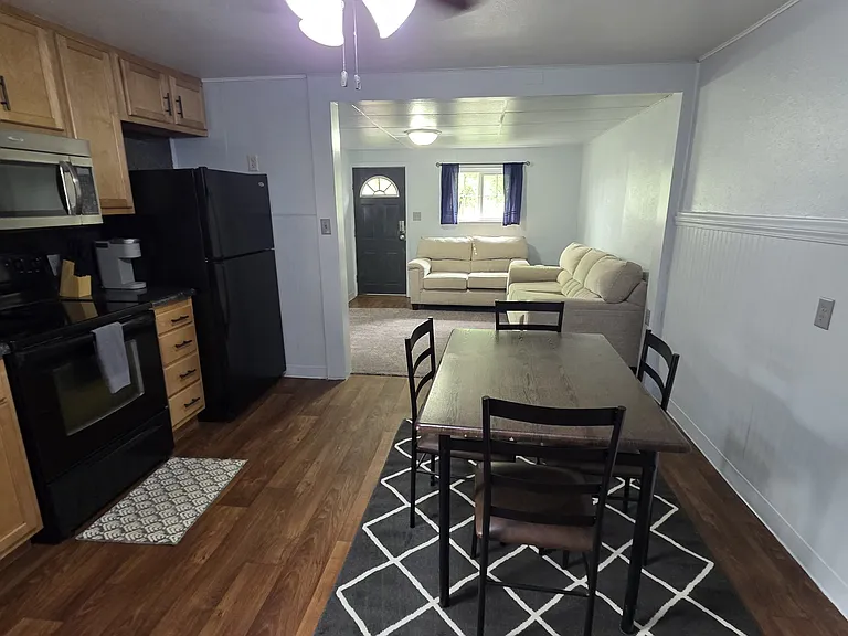 505 S 10th St #1/2 — Photo 8