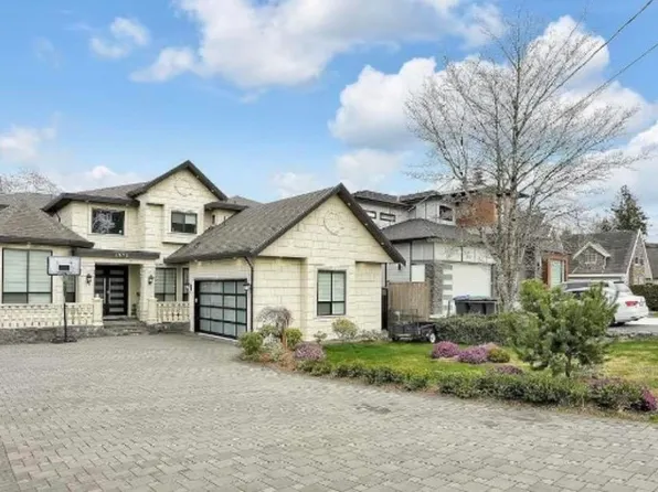 1772 156a St, Surrey, BC V4A 4W1