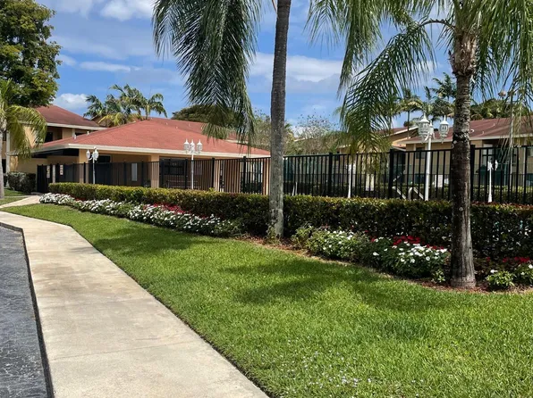 6063 10th Avenue N #246, Greenacres, FL 33463