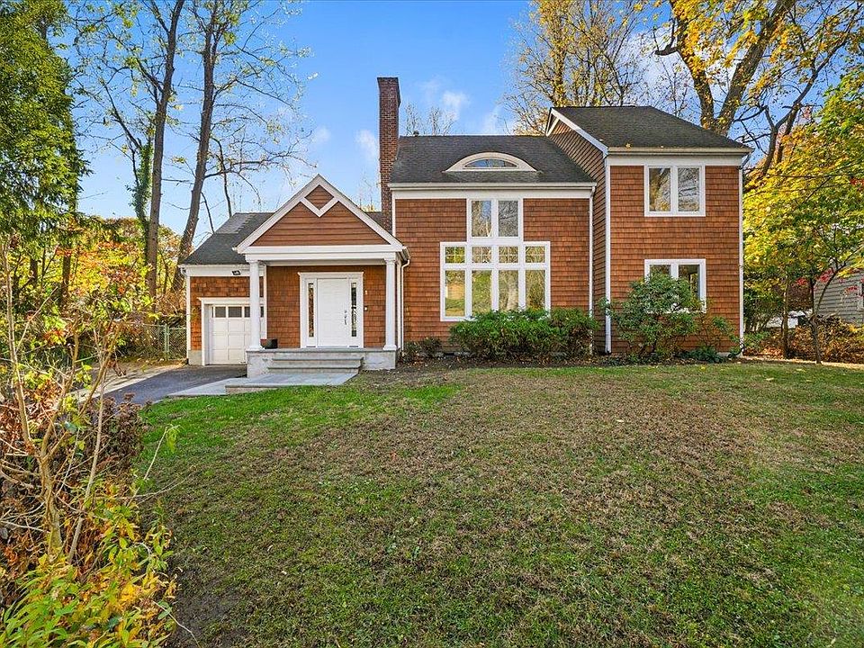 1st image of 1 Lexington Drive