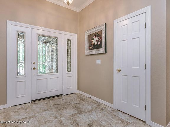 4th image of 2613 Hawthorne Dr