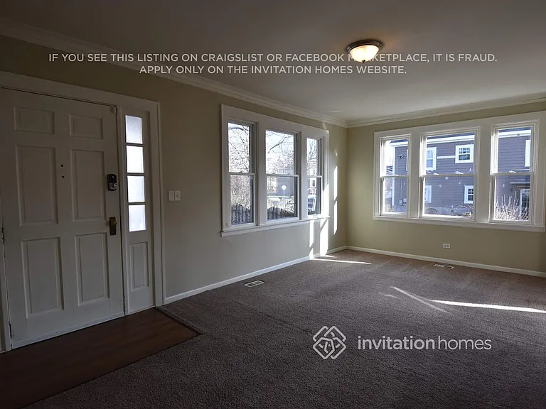 600 W 3rd St — Photo 2