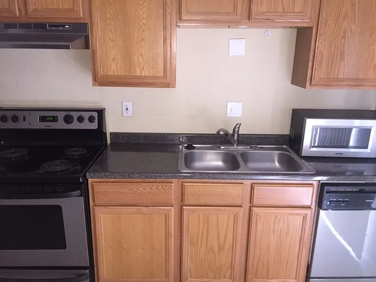 507 NW 39th Rd #310 — Photo 9