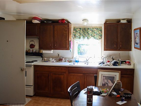 2nd image of 8 Orchard St