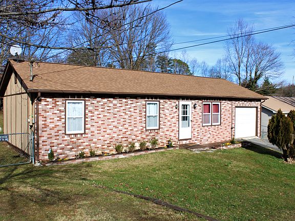 2nd image of 1011 Idlewylde Cir