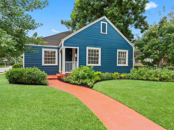 1102 Winston St, Houston, TX 77009