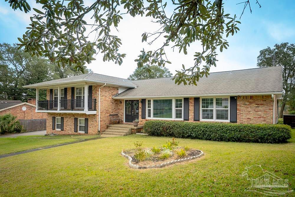 8910 Scenic Hills Dr