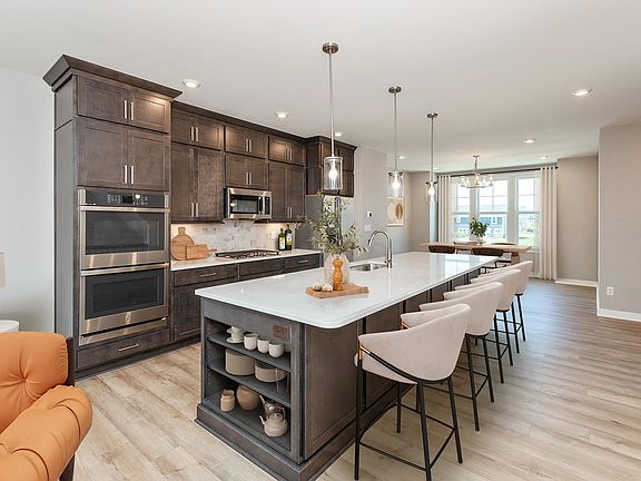 4th image of 7351 Bayview Run