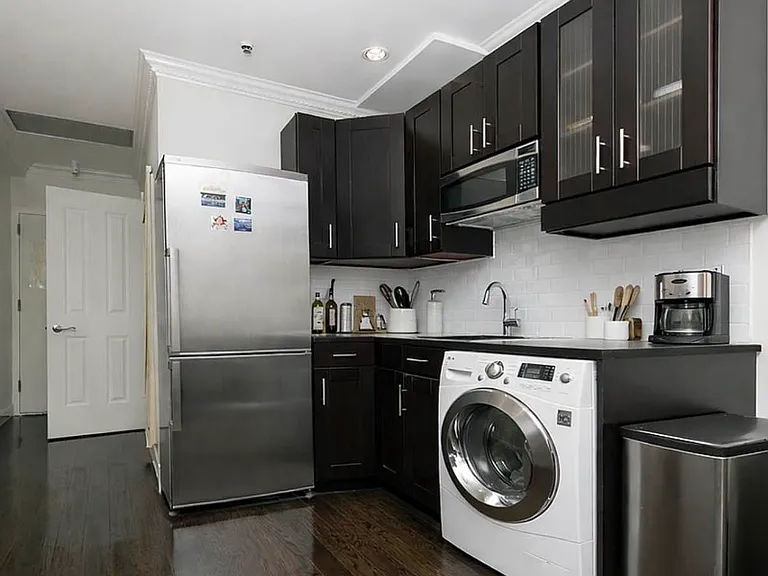 316 W 14th St #1 — Photo 4