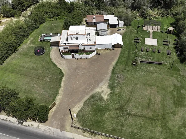 305 N Carolina Dr, El Paso, TX 79915