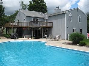 1st image of 190 Mahopac Avenue