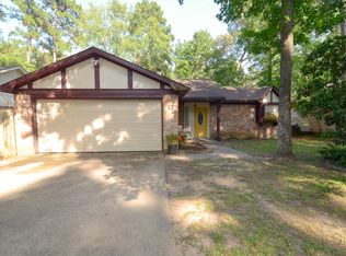 13 Leverwood Ct, Spring, TX 77381