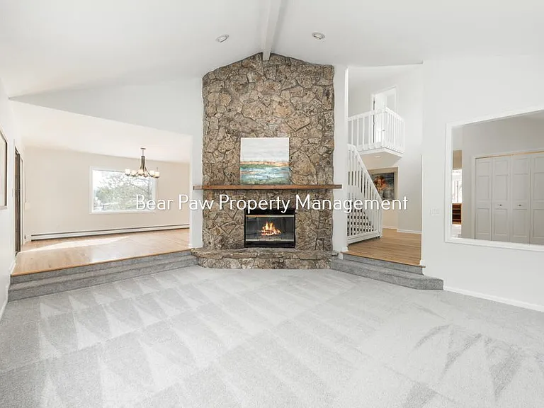 23768 Shooting Star Dr — Photo 4