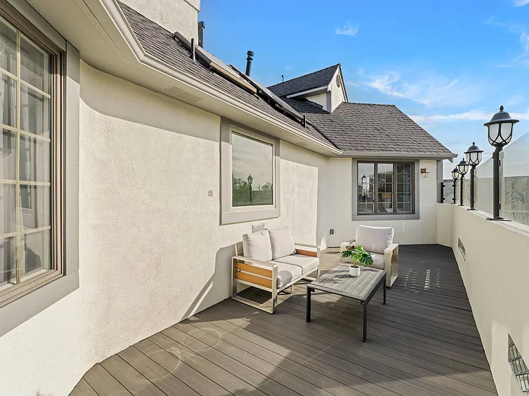 8001 Alverstone Ave — Photo 27