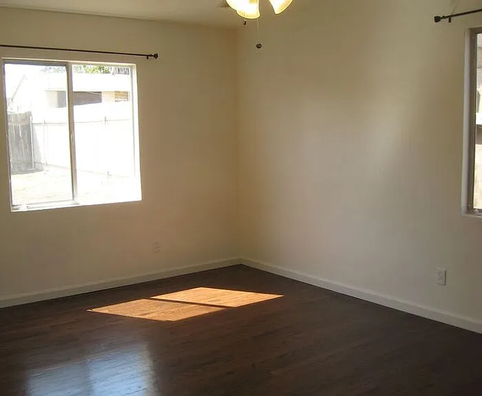 4810 Parks Ave — Photo 7