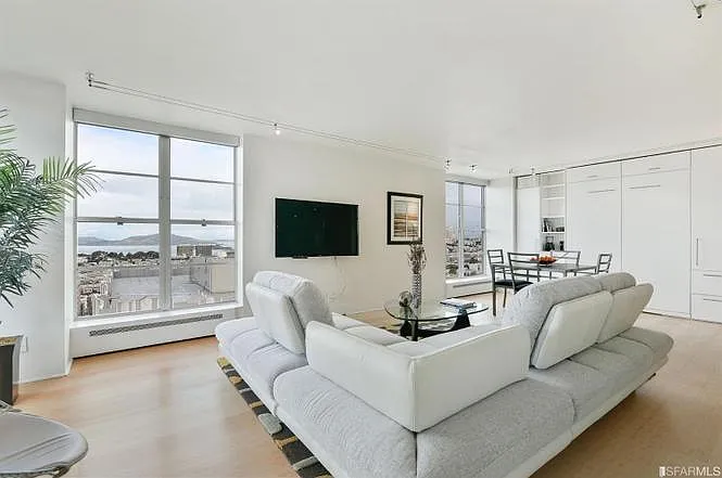 2040 Franklin St #1207 — Photo 3