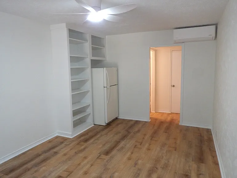 4405 McKinney Ave #204 — Photo 4