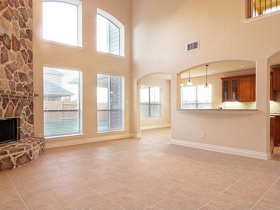 3rd image of 26091 N Kings Mill Ln