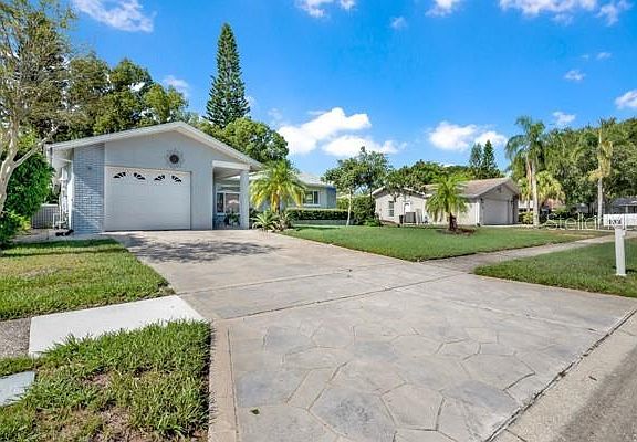 2nd image of 133 STAFFORD CIRCLE