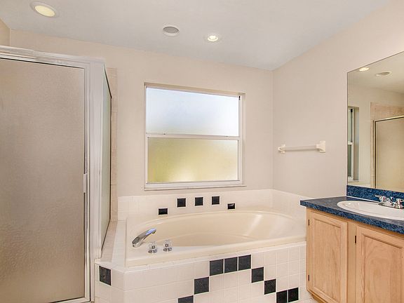 3rd image of 10806 Wrigley Ct