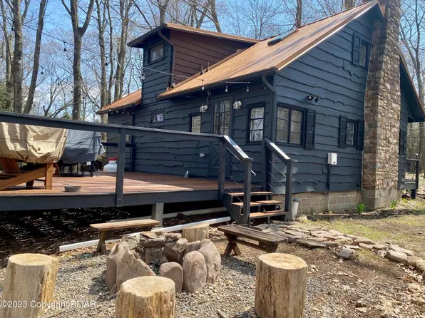 24 Split Rock Rd, Lake Harmony, PA 18624