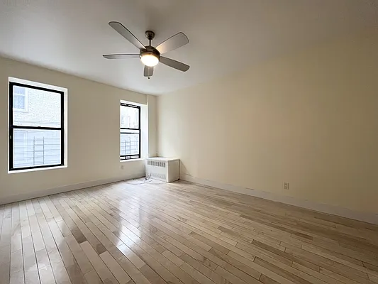 Rented by AZ REALTY NYC LLC | media 7