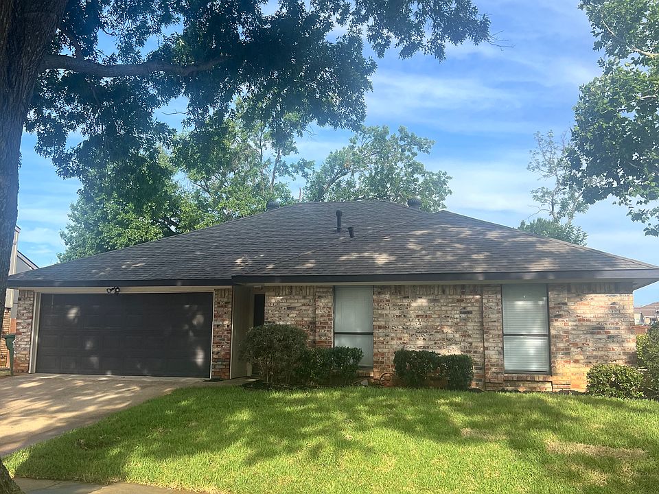 1st image of 3923 White Oak Ct