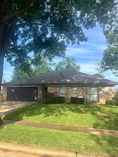 3923 White Oak Ct Photo 1