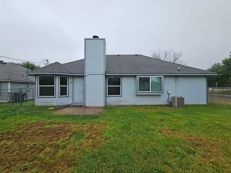 2606 Remington Dr — Photo 21