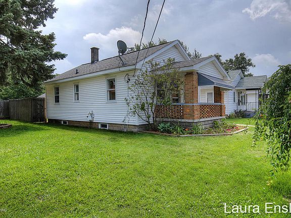 3rd image of 3116 Longstreet Ave SW