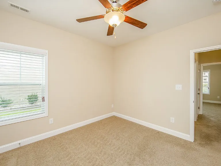 620 Stonebriar Ave — Photo 8