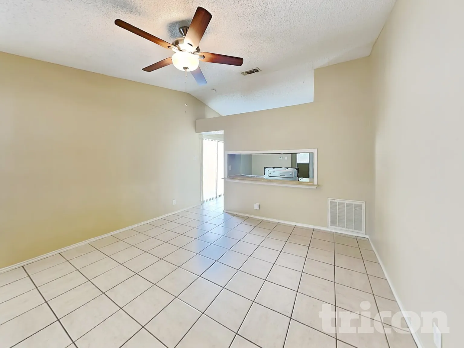9415 Valley Moss San Antonio TX — Photo 2