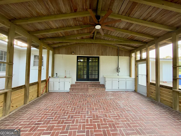 223 Brookwood Dr — Photo 10