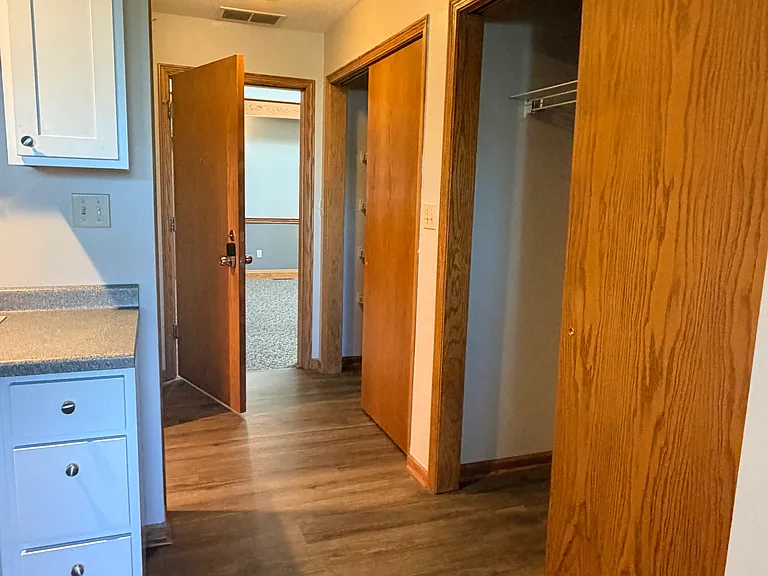 580 S Maple St #106 — Photo 4