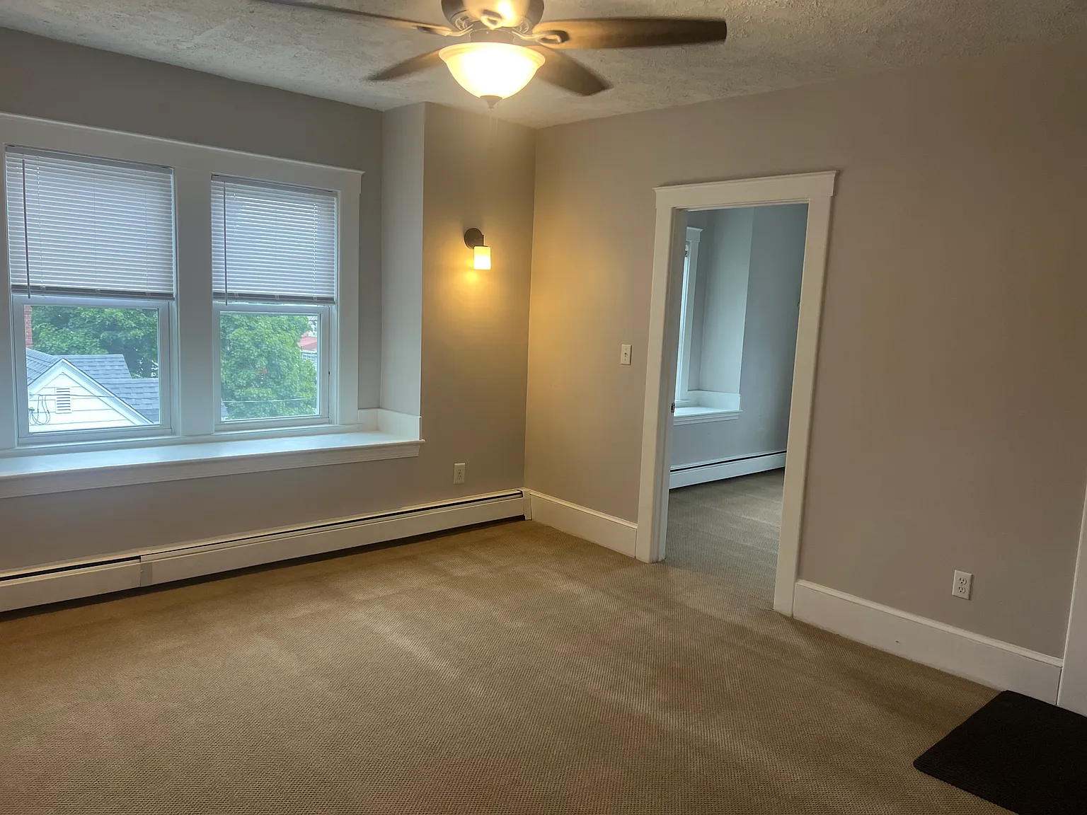 3 bed, 1100 sqft, $3,000 — Photo 1