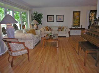 9000 Luna Ave, Morton Grove, IL 60053