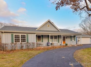 206 S Fleming Rd, Woodstock, IL 60098