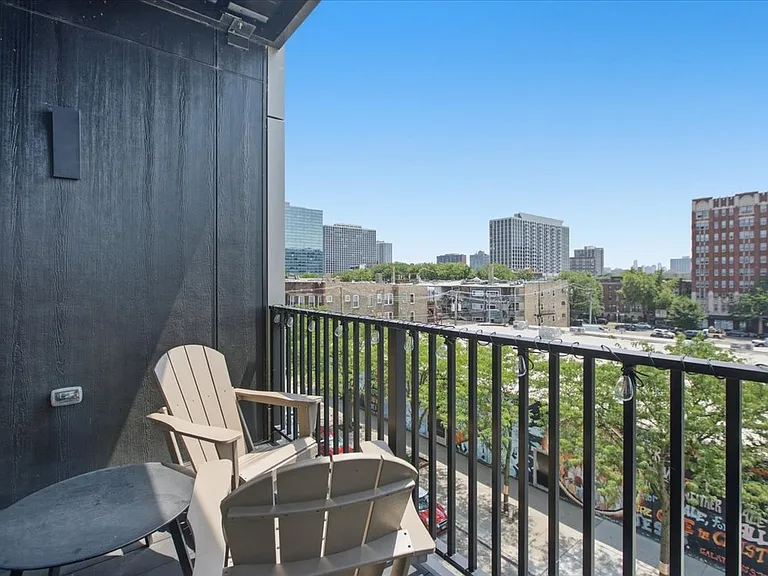 947 W Sunnyside Ave #407 — Photo 11