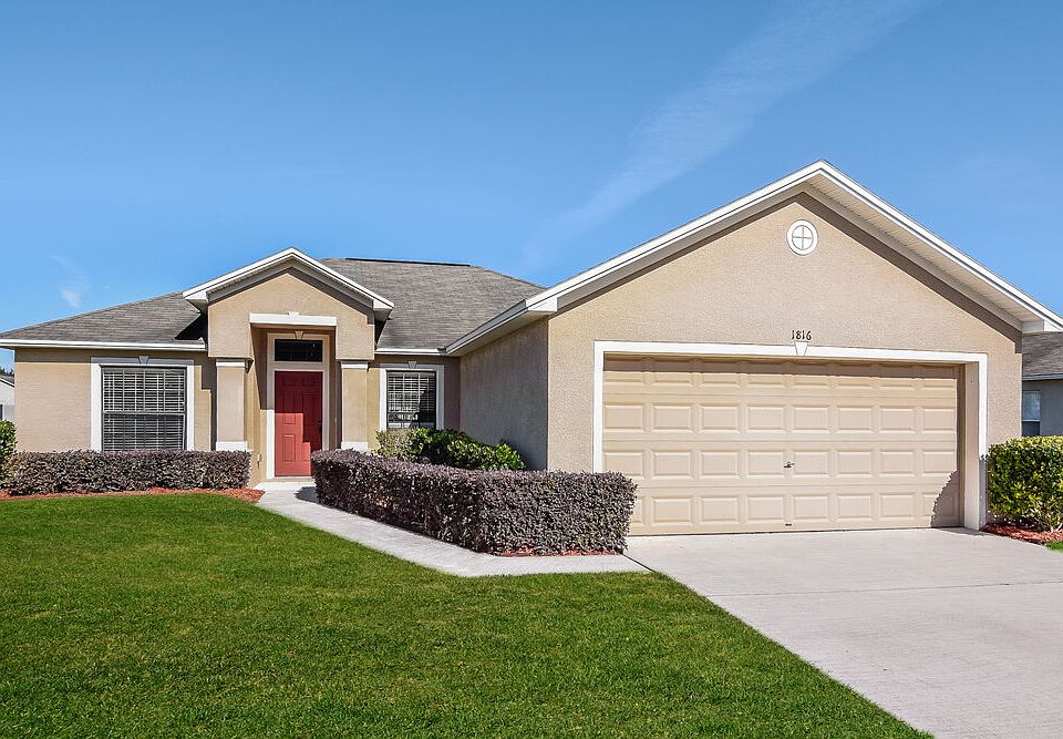 1st image of 1816 Forest Hill Dr