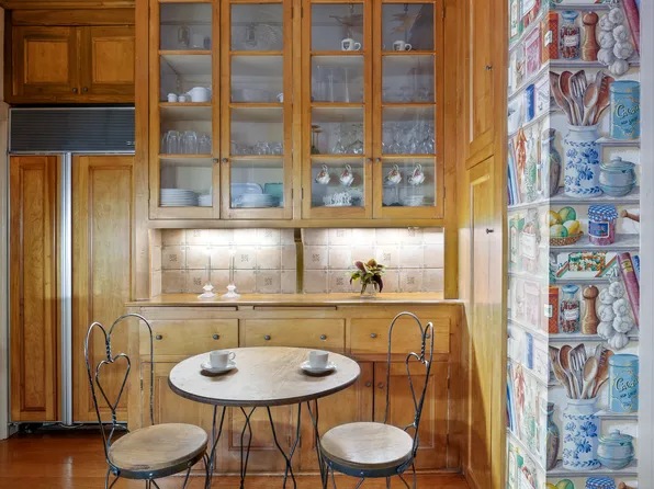 255 West 84th Street image 8 of 22