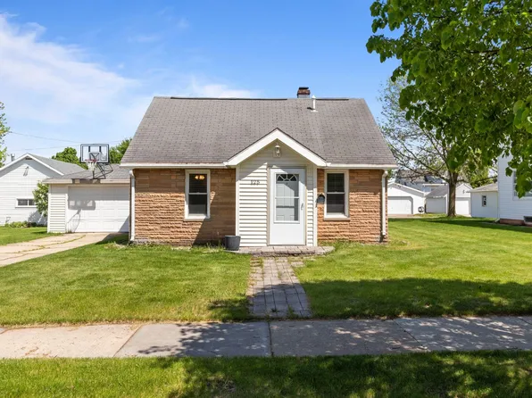 125 S John St, Kimberly, WI 54136