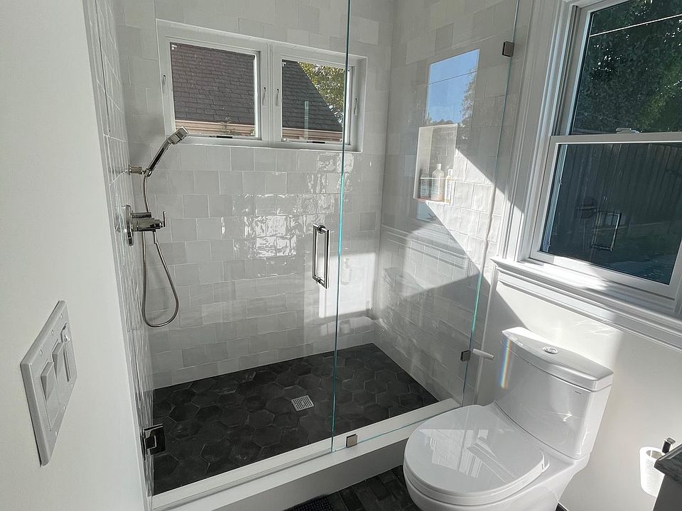 1st image of 108 Baywood Ave #A