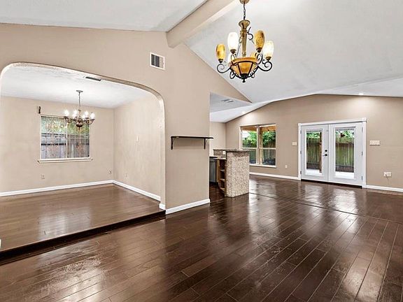 3rd image of 7519 Silent Wood Ln