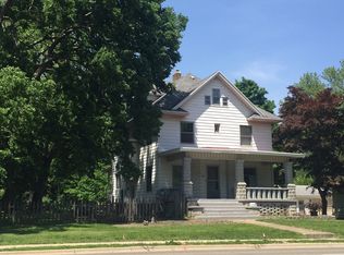 102 E Vernon Ave, Normal, IL 61761