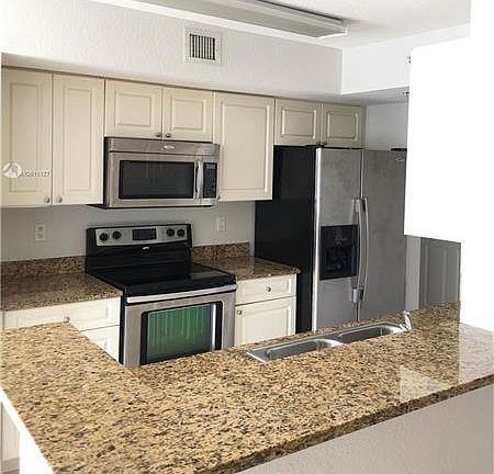 4th image of 20950 SW 87th Ave APT 208