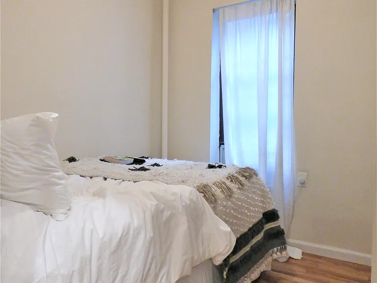 26 Leroy St #11 — Photo 5