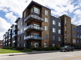 200 4th Ave N #405, Fargo, ND 58102