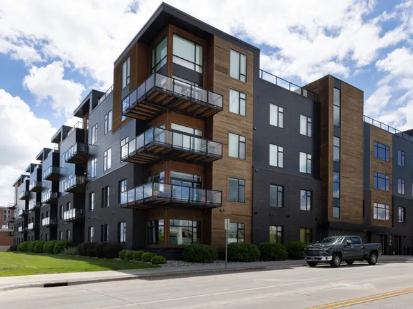 200 4th Ave N #405, Fargo, ND 58102