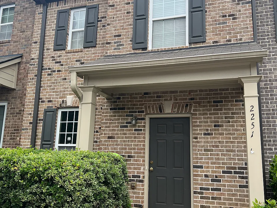2251 Bayrose Cir