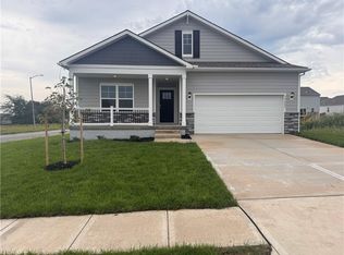 19605 W 200th St, Spring Hill, KS 66083